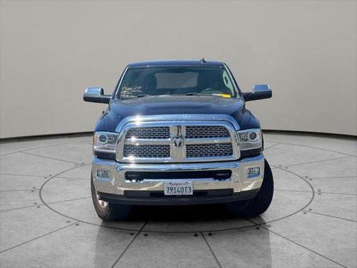 2017 RAM 2500 Laramie Crew Cab 4x4 8' Box