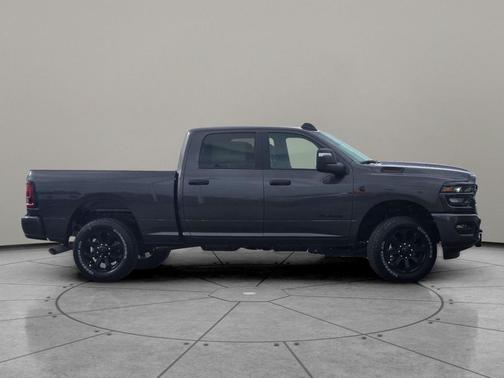 2025 RAM 3500 Big Horn Crew Cab 4x4 6'4' Box