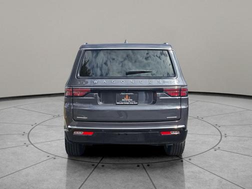 2022 Jeep Wagoneer Series II 4x4