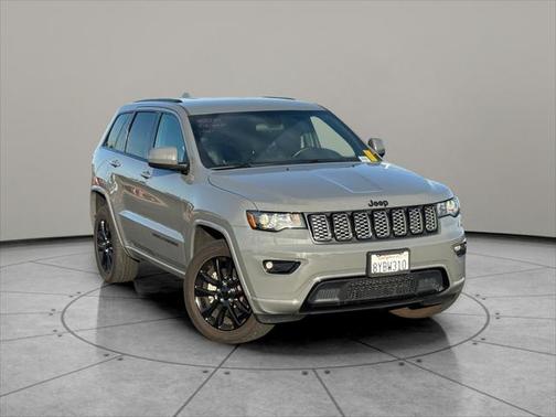 2021 Jeep Grand Cherokee Laredo