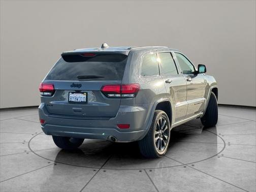 2021 Jeep Grand Cherokee Laredo