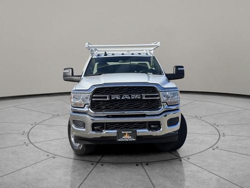 2024 RAM 3500 Tradesman Regular Cab 4x4 8' Box