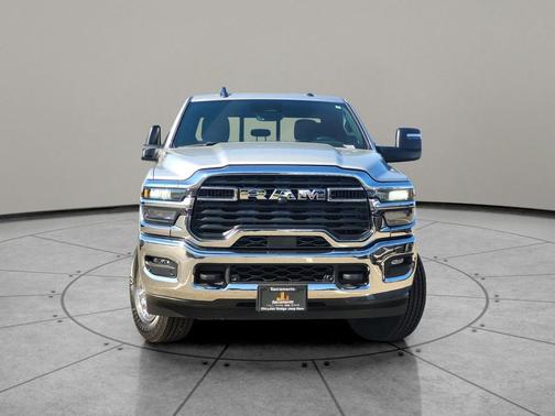 2025 RAM 2500 Tradesman Crew Cab 4x4 6'4' Box