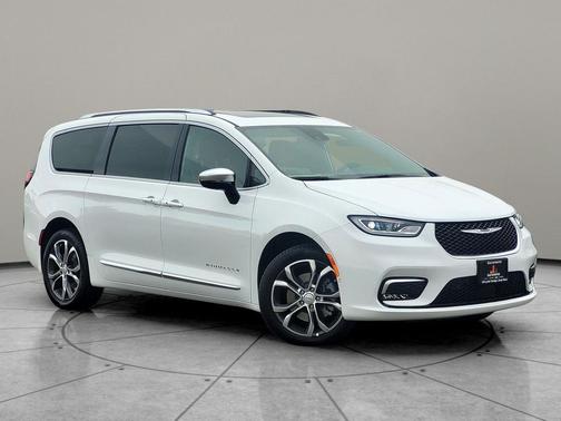 2026 Chrysler Pacifica L