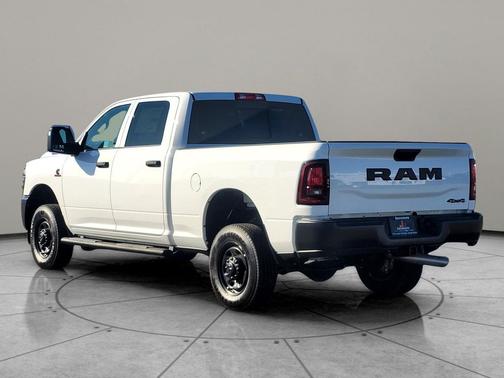 2025 RAM 2500 Tradesman Crew Cab 4x4 6'4' Box