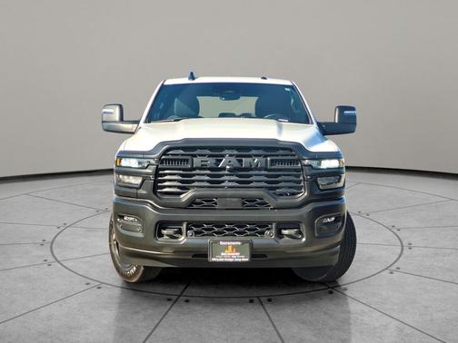 2025 RAM 2500 Tradesman Crew Cab 4x4 6'4' Box