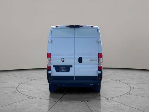 2025 RAM ProMaster 2500 Tradesman