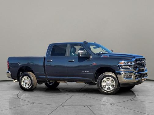 2025 RAM 2500 Big Horn Crew Cab 4x4 6'4' Box