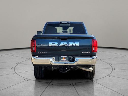 2025 RAM 3500 Big Horn Crew Cab 4x4 6'4' Box