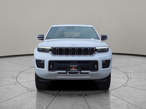 2025 Jeep Grand Cherokee Overland