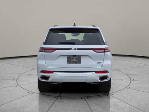 2025 Jeep Grand Cherokee Overland