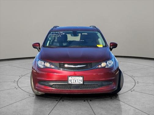 2021 Chrysler Voyager LXI