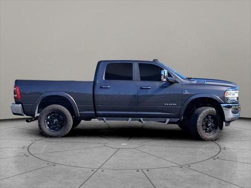 2022 RAM 2500 Laramie Crew Cab 4x4 6'4' Box