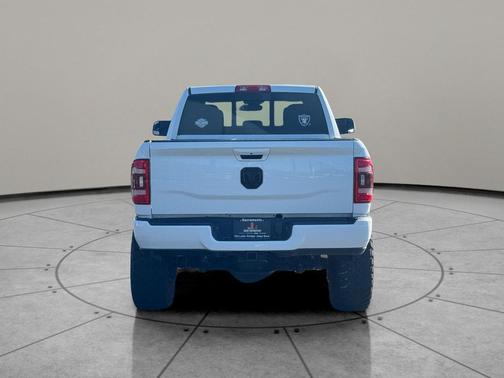 2019 RAM 2500 Big Horn Crew Cab 4x4 6'4' Box