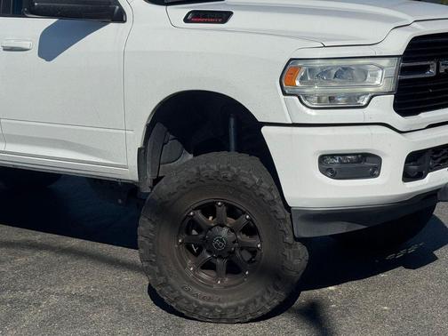 2019 RAM 2500 Big Horn Crew Cab 4x4 6'4' Box