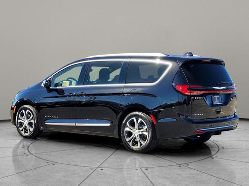 2026 Chrysler Pacifica L