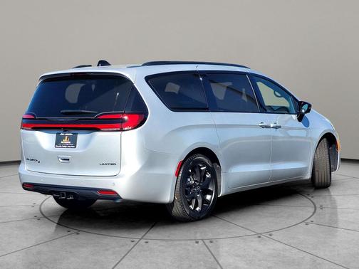 2026 Chrysler Pacifica Limited