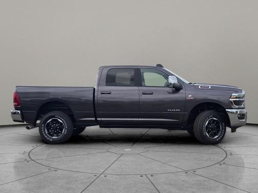 2025 RAM 3500 Laramie Crew Cab 4x4 6'4' Box