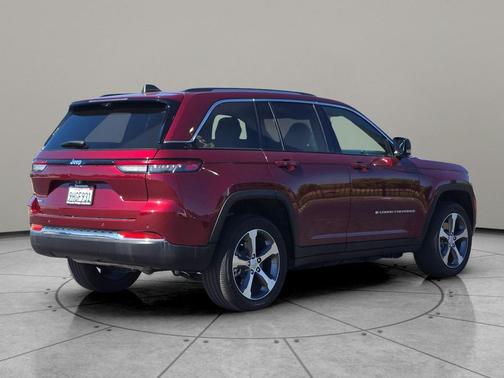 2022 Jeep Grand Cherokee 4xe Base
