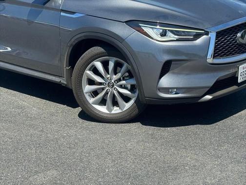 2022 INFINITI QX50 LUXE AWD
