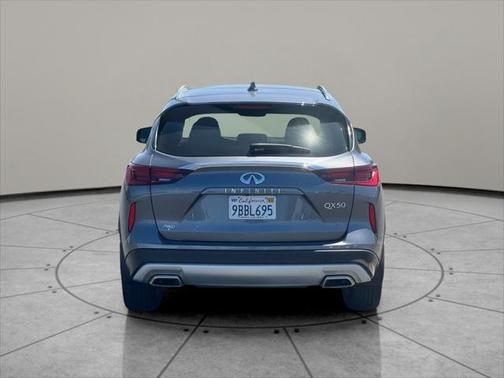 2022 INFINITI QX50 LUXE AWD