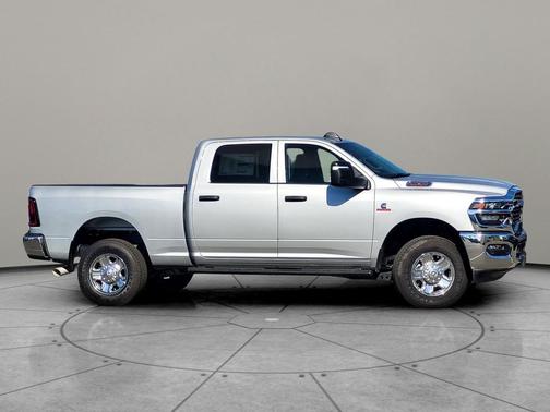 2025 RAM 2500 Tradesman Crew Cab 4x4 6'4' Box