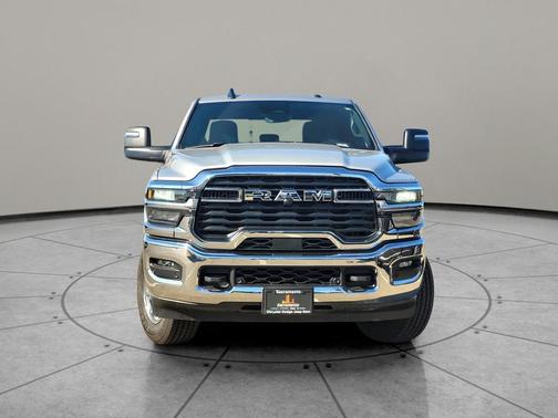 2025 RAM 2500 Tradesman Crew Cab 4x4 6'4' Box