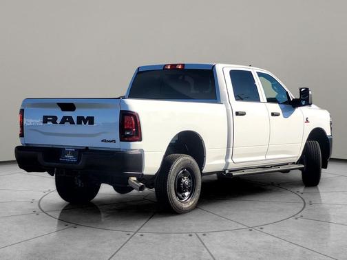 2025 RAM 2500 Tradesman Crew Cab 4x4 6'4' Box