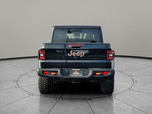 2025 Jeep Gladiator Mojave X