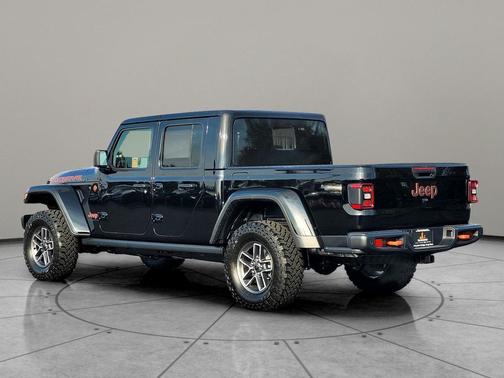 2025 Jeep Gladiator Mojave X