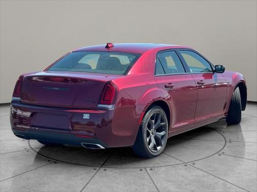 2022 Chrysler 300 S