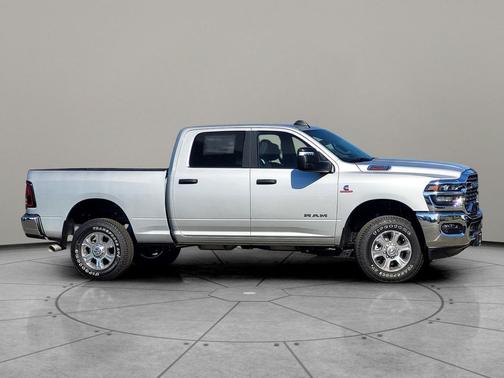 2025 RAM 2500 Big Horn Crew Cab 4x4 6'4' Box