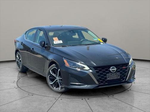 2023 Nissan Altima SR FWD