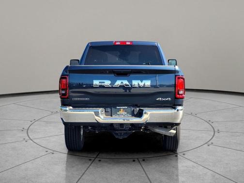 2025 RAM 2500 Big Horn Crew Cab 4x4 6'4' Box