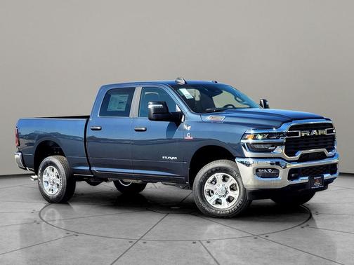 2025 RAM 2500 Big Horn Crew Cab 4x4 6'4' Box