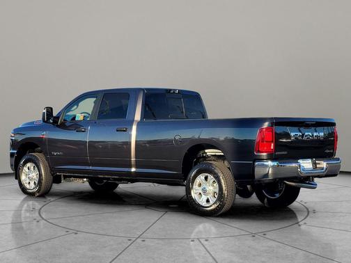 2025 RAM 3500 Big Horn Crew Cab 4x4 8' Box