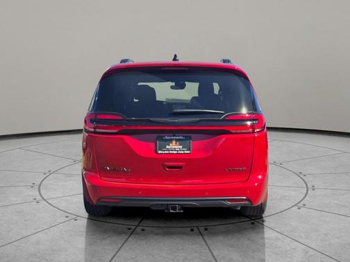 2026 Chrysler Pacifica Limited