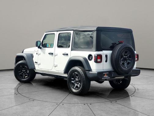 2025 Jeep Wrangler Sport