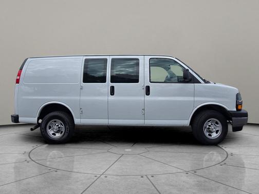 2023 Chevrolet Express 2500 RWD 2500 Regular Wheelbase WT
