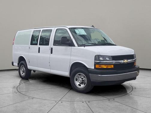 2023 Chevrolet Express 2500 RWD 2500 Regular Wheelbase WT