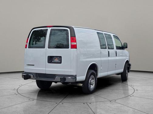 2023 Chevrolet Express 2500 RWD 2500 Regular Wheelbase WT