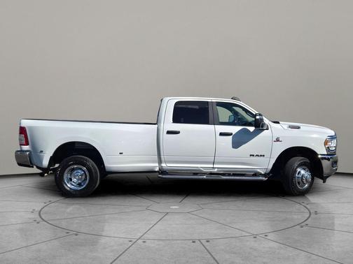 2024 RAM 3500 Big Horn Crew Cab 4x4 8' Box