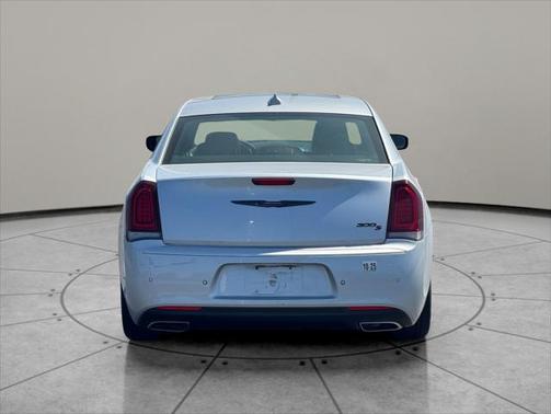 2021 Chrysler 300 S