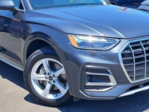 2022 Audi Q5 40 Premium