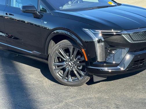 2025 Cadillac OPTIQ Sport 2 AWD
