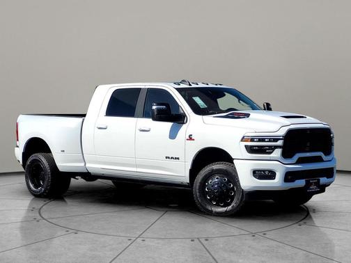 2025 RAM 3500 Laramie Mega Cab 4x4 6'4' Box