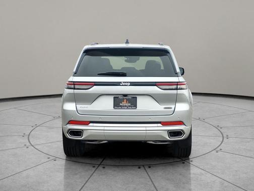 2025 Jeep Grand Cherokee Overland