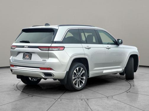 2025 Jeep Grand Cherokee Overland