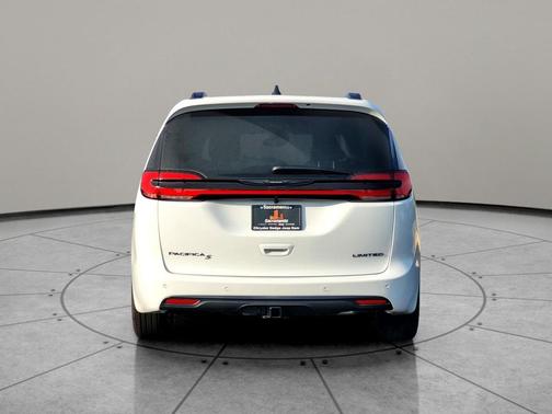 2026 Chrysler Pacifica Limited
