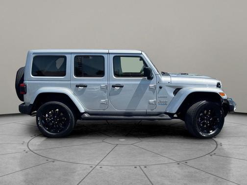 2022 Jeep Wrangler Unlimited 4xe Sahara